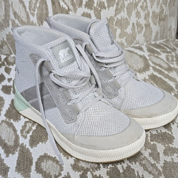 Sorel Gray Sneakers with Breathable Mesh and Cushioned Sole - Picture 1 of 16